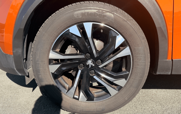 peugeot-2008-1-2-puretech-130ch-s-s-allure-pack-eat8 - 1015634713