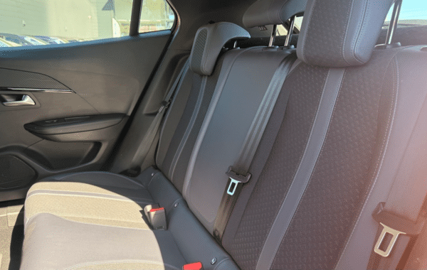 peugeot-2008-1-2-puretech-130ch-s-s-allure-pack-eat8 - 1015634713