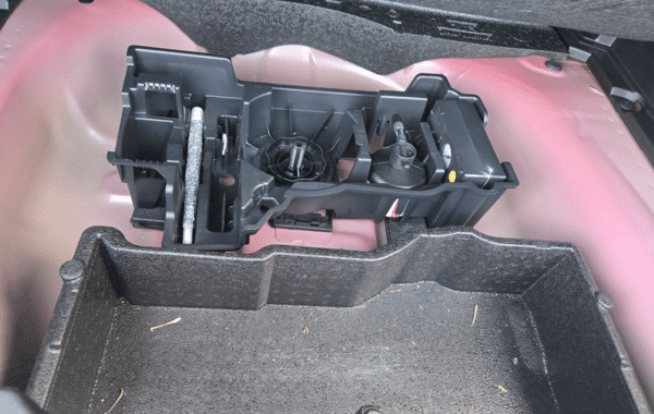 peugeot-2008-1-2-puretech-100ch-s-s-allure - 1015694713