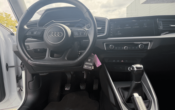 audi-a1-sportback-30-tfsi-110ch-s-line - 1016154713