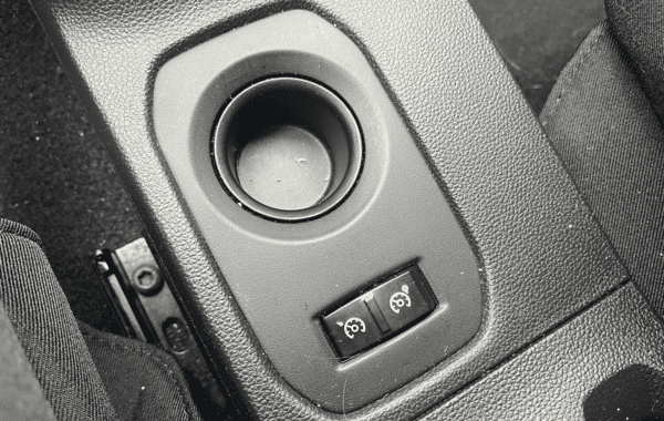 dacia-duster-1-5-blue-dci-115ch-prestige-4x2-e6u - 1016774713