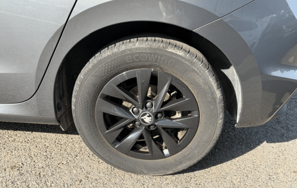 skoda-fabia-1-0-tsi-evo2-116ch-selection-dsg7 - 1017124713