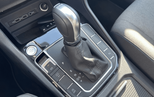 volkswagen-golf-sportsvan-1-5-tsi-evo-130ch-bluemotion-technology-connect-dsg7-euro6d-t - 1017144713