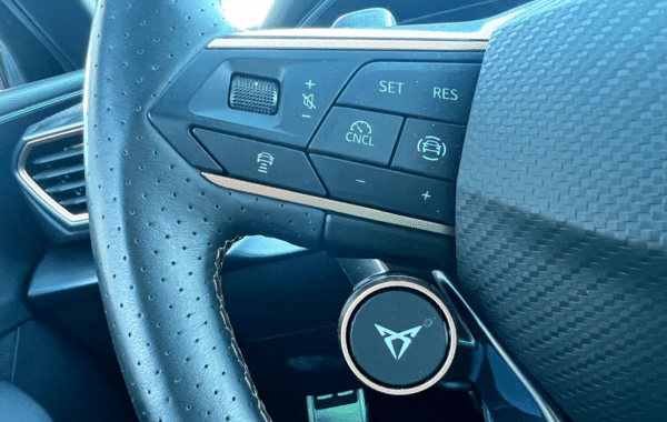 cupra-leon-2-0-tdi-150ch-v-dsg7 - 1017814713