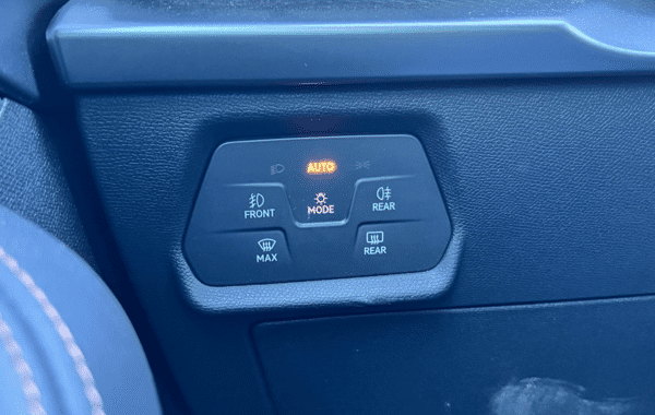 cupra-leon-2-0-tdi-150ch-v-dsg7 - 1017824713