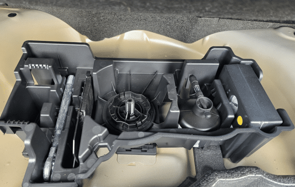 peugeot-2008-1-2-puretech-130ch-s-s-gt-eat8 - 1018304713