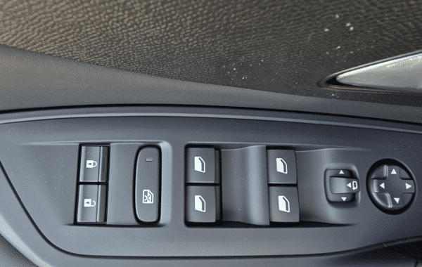 peugeot-308-1-5-bluehdi-130ch-s-s-gt-eat8 - 1018784713