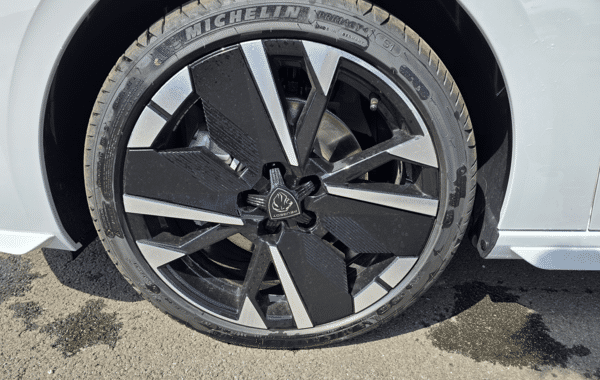 peugeot-308-1-5-bluehdi-130ch-s-s-gt-eat8 - 1018884713