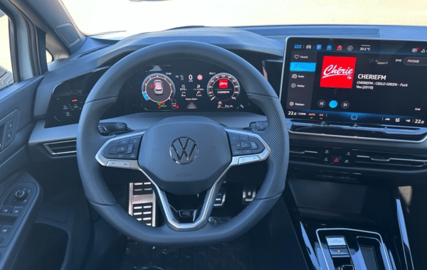 volkswagen-golf-viii-1-5-etsi-evo2-150ch-r-line-dsg7 - 1019074713