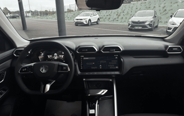 mg-motor-zs-1-5-hybrid-197ch-luxury - 1019254713