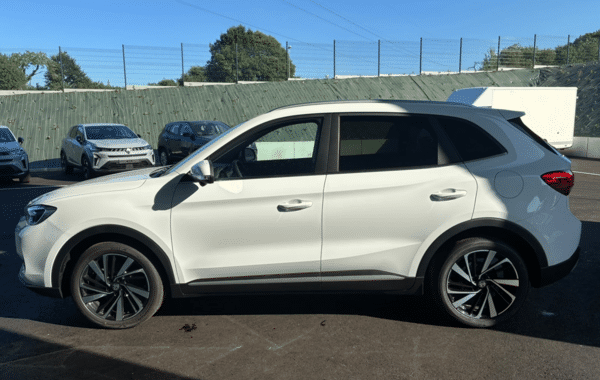 mg-motor-zs-1-5-hybrid-197ch-luxury - 1019384713