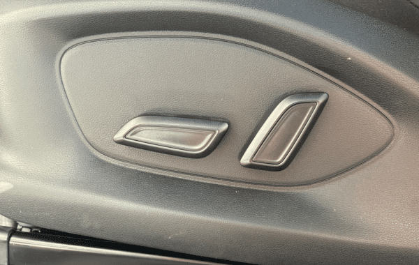 mg-motor-zs-1-5-hybrid-197ch-luxury - 1019384713