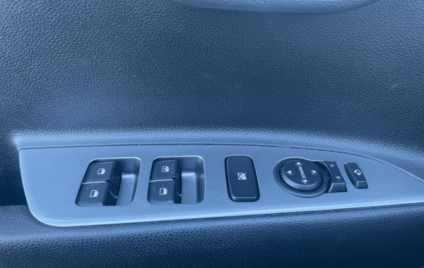 kia-rio-1-0-t-gdi-120ch-mhev-gt-line-dct7 - 1019434713