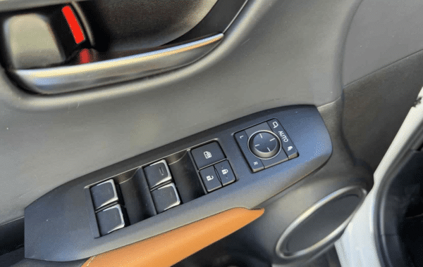 lexus-nx-300h-2wd-luxe - 1020264713