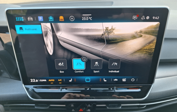 volkswagen-golf-viii-1-5-etsi-evo2-116ch-r-line-edition-dsg7 - 1020374713