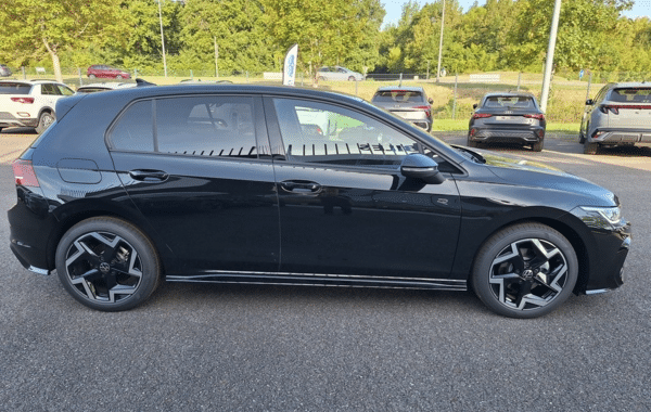 volkswagen-golf-viii-1-5-etsi-evo2-116ch-r-line-edition-dsg7 - 1020384713