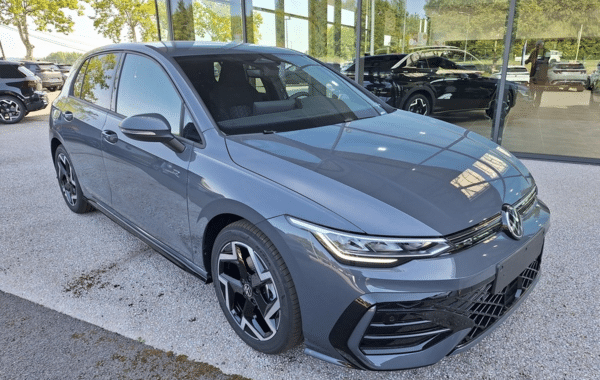 volkswagen-golf-viii-1-5-etsi-evo2-116ch-r-line-edition-dsg7 - 1020404713