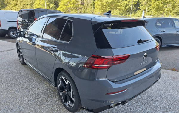 volkswagen-golf-viii-1-5-etsi-evo2-116ch-r-line-edition-dsg7 - 1020404713