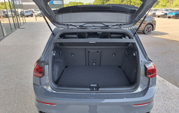 volkswagen-golf-viii-1-5-etsi-evo2-116ch-r-line-edition-dsg7 - 1020404713