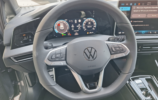 volkswagen-golf-viii-1-5-etsi-evo2-116ch-r-line-edition-dsg7 - 1020404713