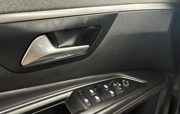 peugeot-3008-1-6-bluehdi-120ch-gt-line-s-s-eat6 - 1021074713