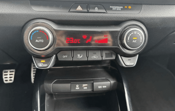 kia-stonic-1-0-t-gdi-120ch-isg-design-euro6d-t - 1021084713