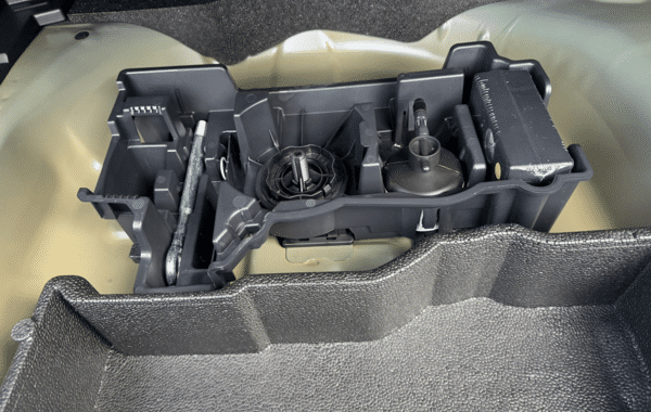 peugeot-2008-1-2-hybrid-145ch-allure-e-dcs6 - 1021204713