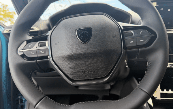 peugeot-2008-1-2-hybrid-145ch-allure-e-dcs6 - 1021204713