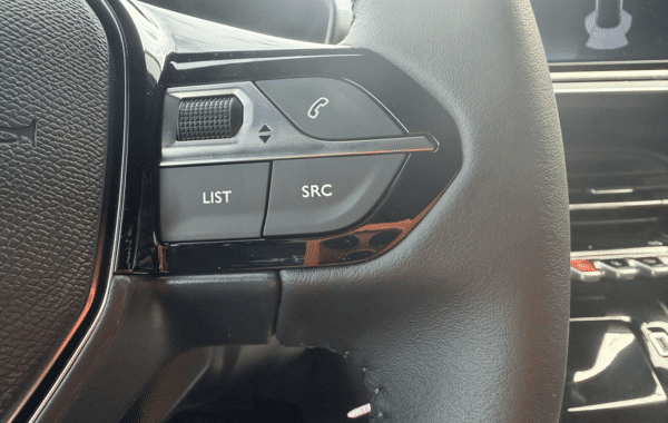 peugeot-2008-1-2-hybrid-145ch-allure-e-dcs6 - 1021204713