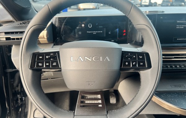 lancia-ypsilon-elettrica-156ch-54kwh-lx - 1021264713