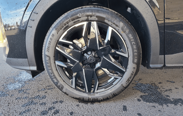 peugeot-5008-hybrid-145ch-gt-e-dcs6 - 1021324713
