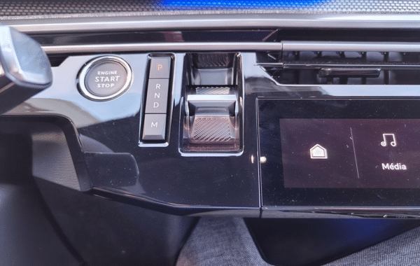 peugeot-5008-hybrid-145ch-gt-e-dcs6 - 1021334713