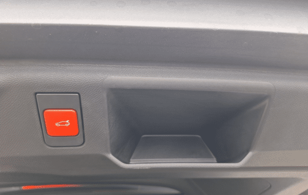 peugeot-5008-hybrid-145ch-gt-e-dcs6 - 1021354713