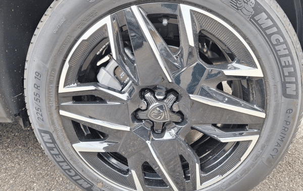 peugeot-5008-hybrid-145ch-gt-e-dcs6 - 1021364713