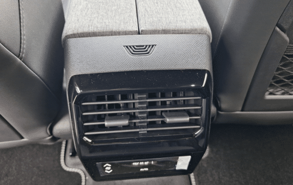 peugeot-5008-hybrid-145ch-gt-e-dcs6 - 1021424713