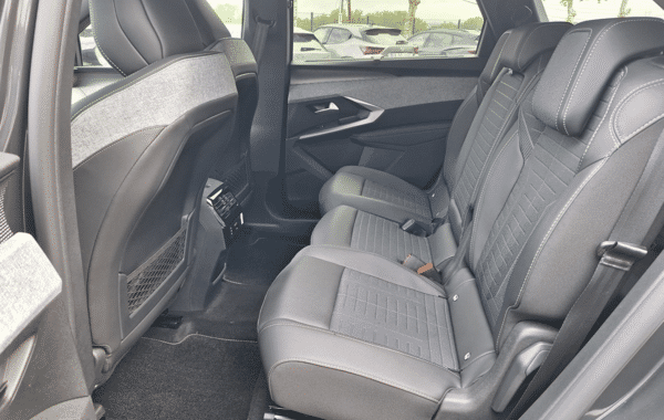 peugeot-5008-hybrid-145ch-gt-e-dcs6 - 1021434713