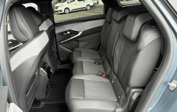 peugeot-5008-hybrid-145ch-gt-e-dcs6 - 1021444713