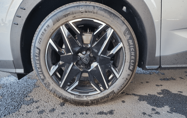 peugeot-3008-1-2-hybrid-145ch-gt-e-dcs6 - 1021564713