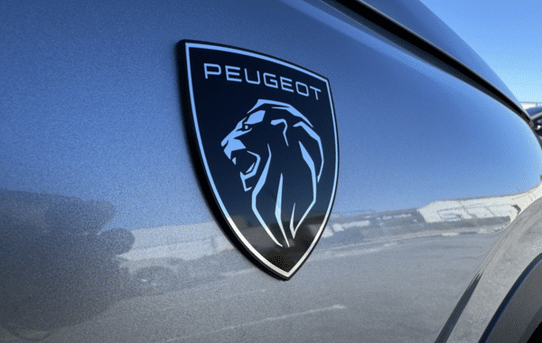peugeot-3008-1-2-hybrid-145ch-gt-e-dcs6 - 1021604713