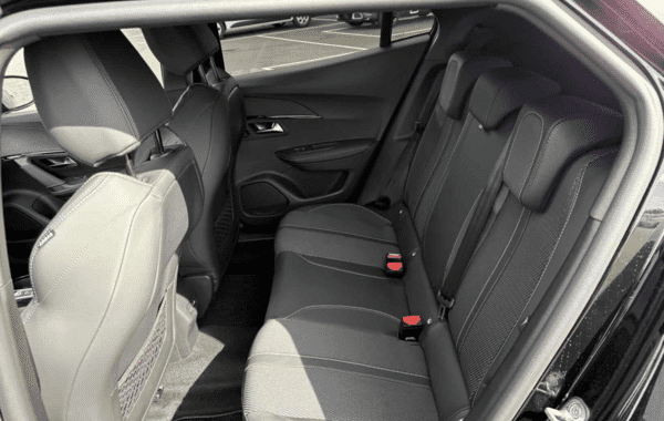 peugeot-2008-1-2-hybrid-145ch-gt-e-dcs6 - 1021654713