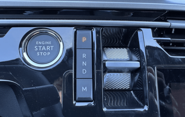 peugeot-3008-1-2-hybrid-145ch-gt-e-dcs6 - 1021674713