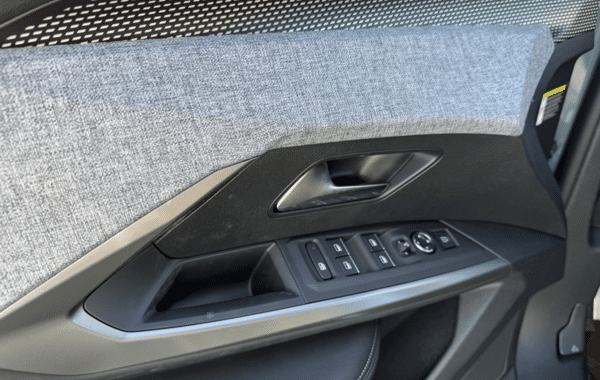 peugeot-3008-1-2-hybrid-145ch-gt-e-dcs6 - 1021684713