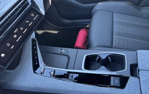 peugeot-3008-1-2-hybrid-145ch-gt-e-dcs6 - 1021684713