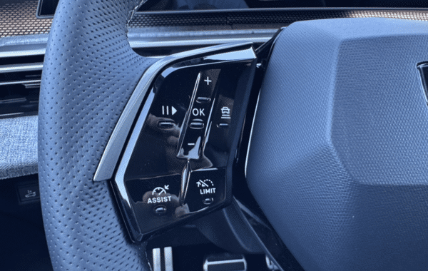 peugeot-3008-1-2-hybrid-145ch-gt-e-dcs6 - 1021694713