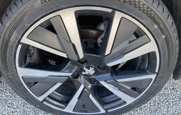 peugeot-208-1-5-bluehdi-100ch-s-s-gt - 1022144713