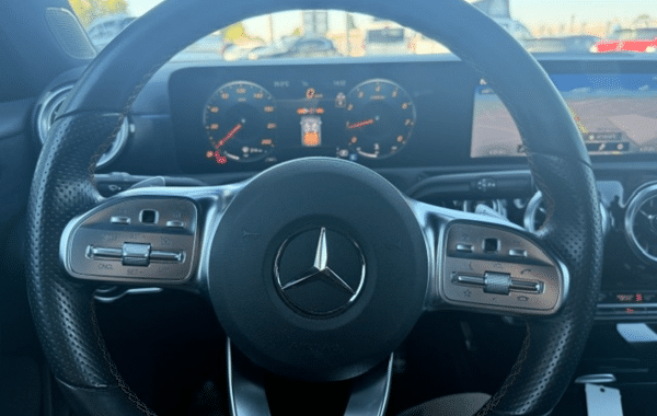 mercedes-classe-a-200-163ch-amg-line-7g-dct-9cv - 1022184713