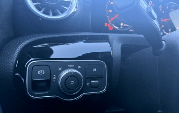 mercedes-classe-a-200-163ch-amg-line-7g-dct-9cv - 1022184713