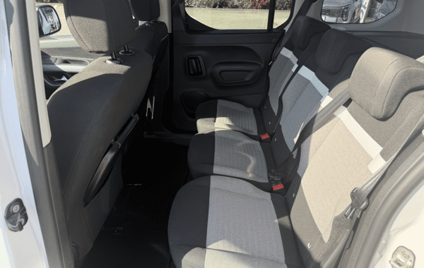 citroen-berlingo-taille-m-1-5-bluehdi-130ch-s-s-max-eat8-5-places - 1022194713