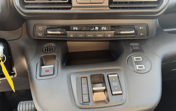 citroen-berlingo-taille-m-1-5-bluehdi-130ch-s-s-max-eat8-5-places - 1022194713
