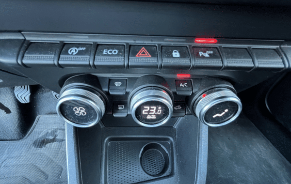 dacia-duster-1-3-tce-150ch-fap-prestige-135g-4x2-19 - 1022564713